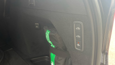 Volvo XC90 2.0 T8 PHEV Ultra Dark 5dr AWD Geartronic Estate